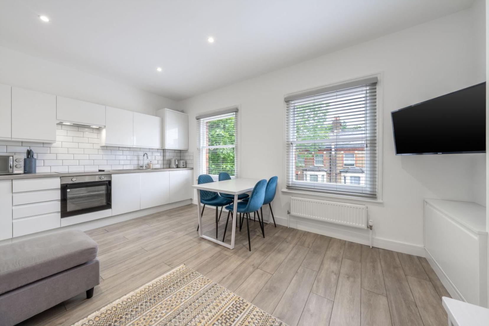 Modern Split Level 2Br Spacious Apt Maida Vale Лондон Экстерьер фото